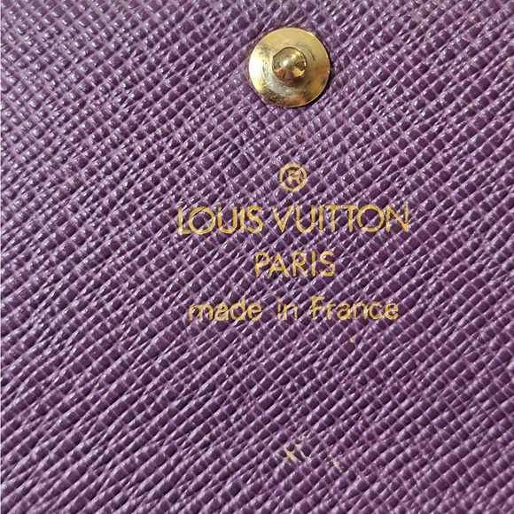 Louis Vuitton Yellow Epi Wallet. - Picture 6 of 7